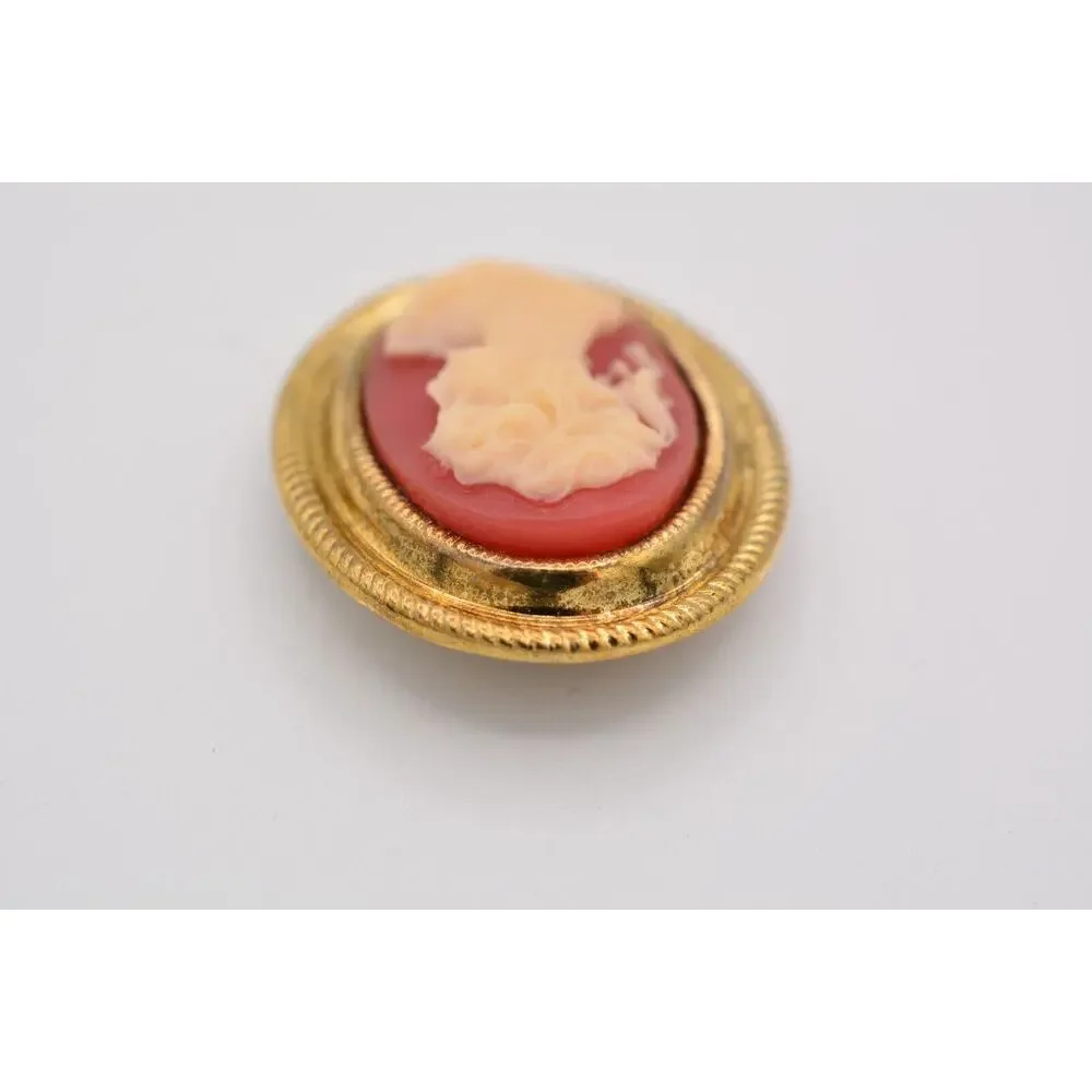 Vintage Cameo Pin Brooch Antiqued Gold Oval Small Made in Hong Kong Signed Bin4